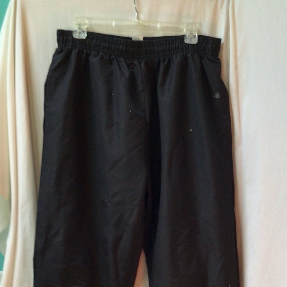 NWT Badger sport Water resistant rip stop pants size Large
